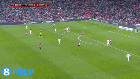 状态火热！洛夫顿首节6中5高效拿下12分 多次造成对手双大外犯规