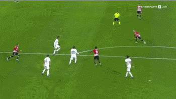 休斯顿太空巨蛋球场（Astrodome）正式启用，成为世界首座室内全天候棒球场